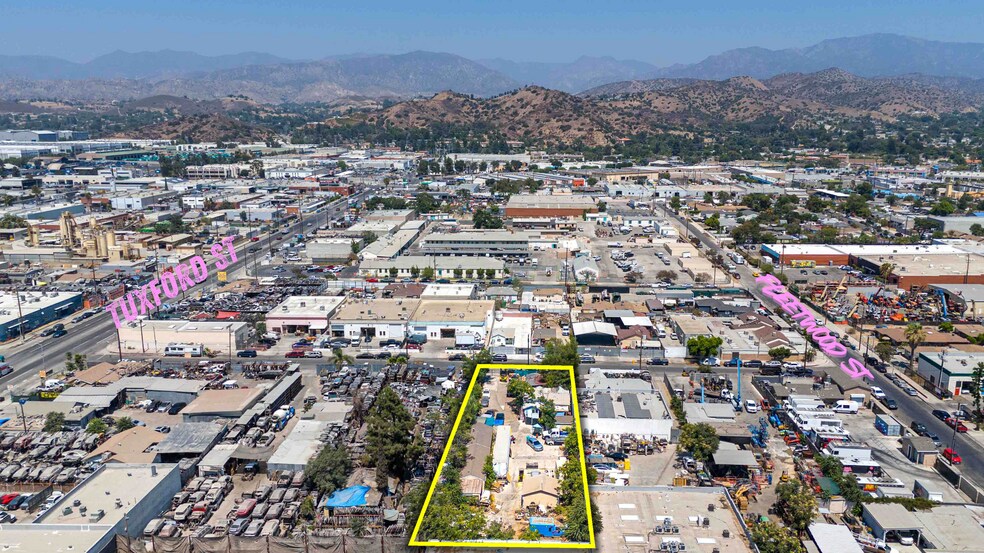 More Photos Of 8909 Norris Ave, Sun Valley Land For Lease