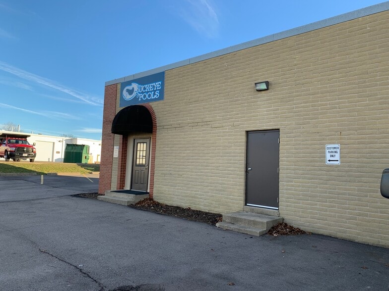 More Photos Of 486 Windsor Park Dr, Dayton Warehouse For Lease