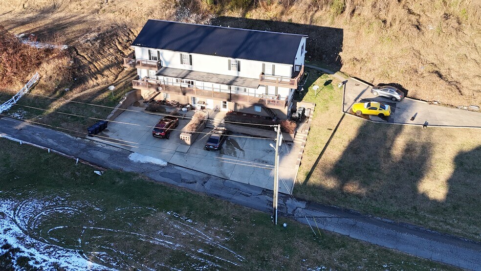 More Photos Of 751 Hunt St, Ashland Apartments For Sale