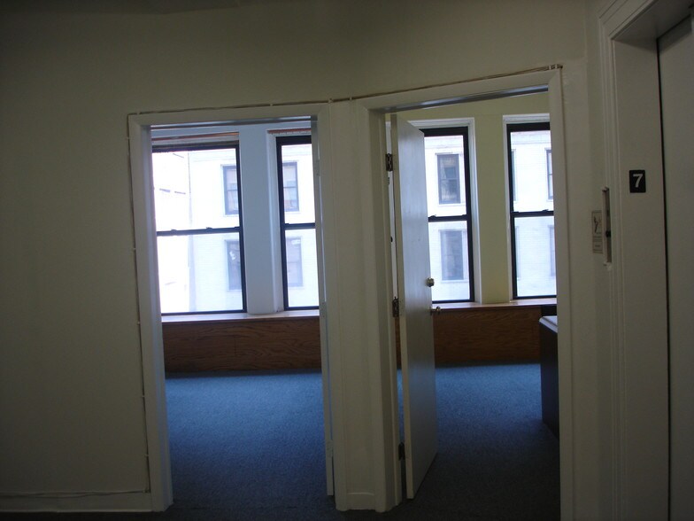 More Photos Of 234 S Wabash Ave, Chicago Office For Lease