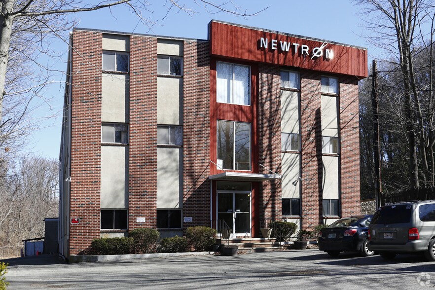 More Photos Of 132 Charles St, Newton Office For Sale