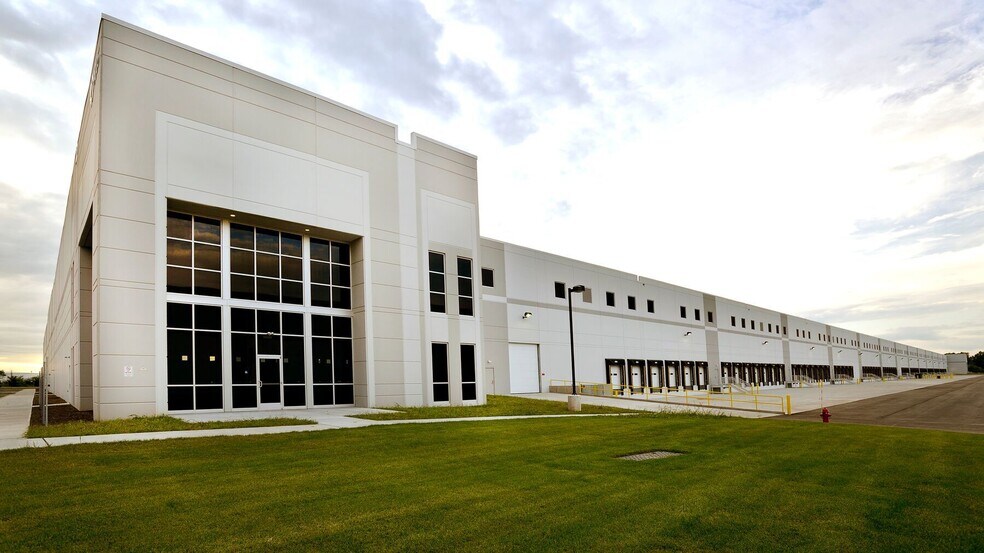 More Photos Of 1119 W Middlesex Ave, Port Reading Unknown For Lease