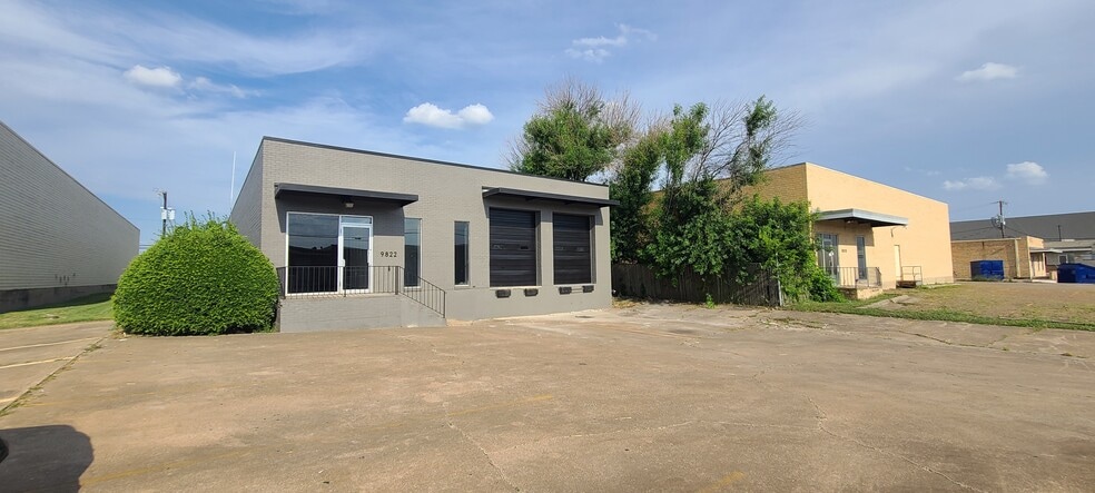 Primary Photo Of 9822 Monroe Dr, Dallas Manufacturing For Sale