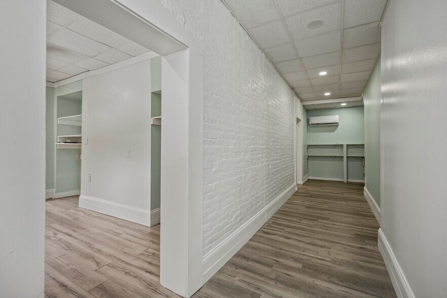 More Photos Of 217-221 S Main St, Cynthiana Apartments For Sale