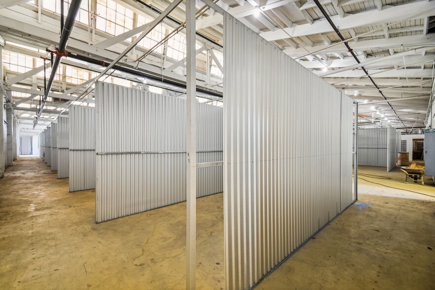 More Photos Of 160 W Haines Blvd, Lake Alfred Self Storage For Sale