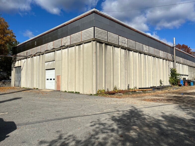 More Photos Of 137 Providence St, Putnam Warehouse For Sale