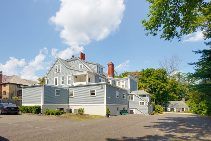 More Photos Of 59 Franklin St, Morristown Medical For Sale