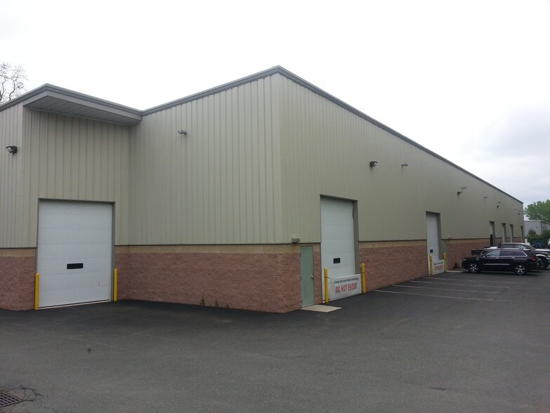Primary Photo Of 8 Petra Ln, Albany Warehouse For Lease