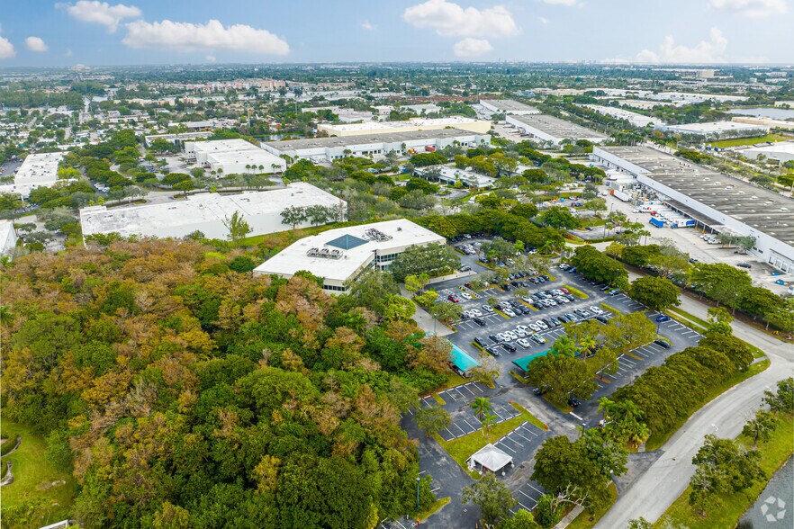 More Photos Of 1100 Park Central Blvd S, Pompano Beach Office For Sale