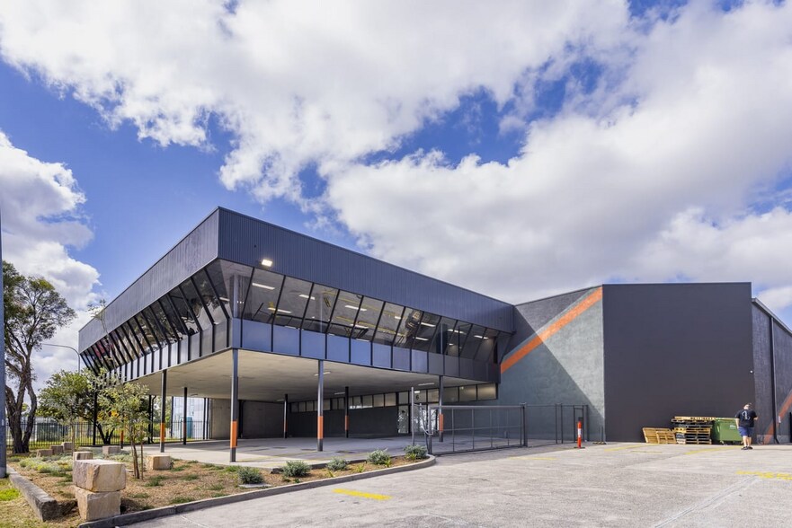 More Photos Of 161-165 Rookwood Rd, YAGOONA Flex For Lease