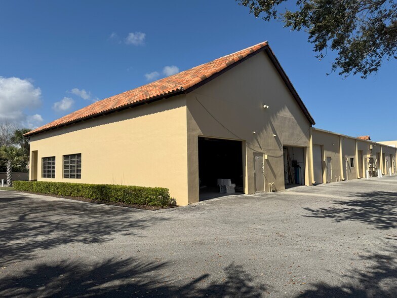 More Photos Of 725 N Hwy A1A, Jupiter Medical For Sale