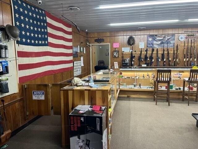 More Photos Of 113 W Main St, Bremen Storefront Retail Office For Sale