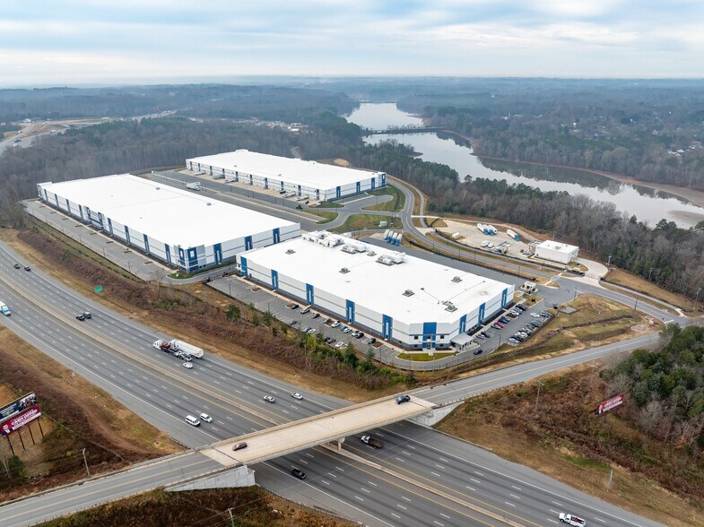 More Photos Of 2860 Stadium Dr, Kannapolis Distribution For Lease