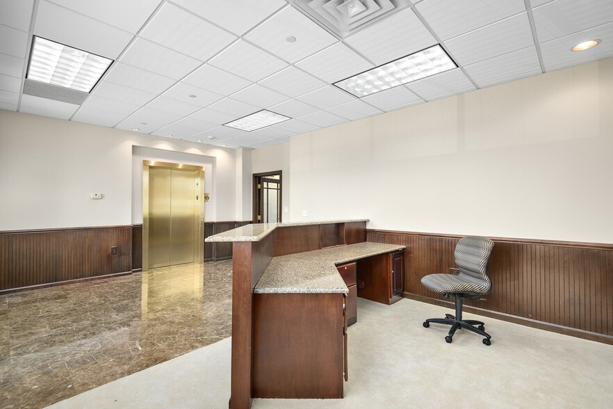 More Photos Of 500 West St, Spindale Office For Sale