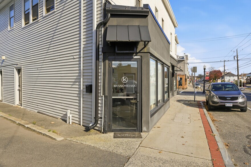 More Photos Of 285-289 East St, Ludlow Apartments For Sale