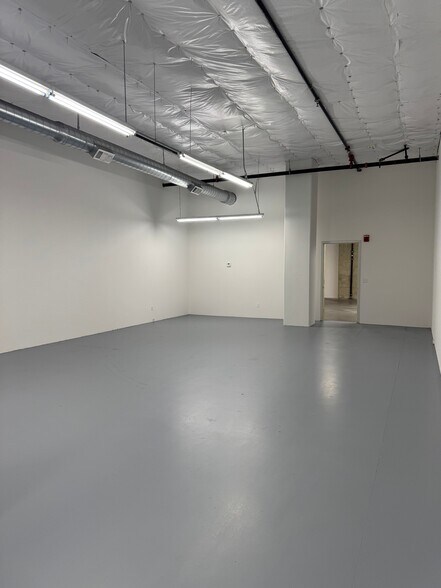 More Photos Of 1458 S San Pedro St, Los Angeles Freestanding For Sale