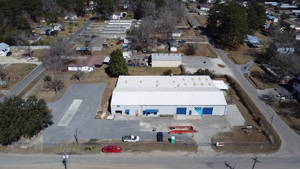 More Photos Of 103 Ardis St, Summerville Warehouse For Lease