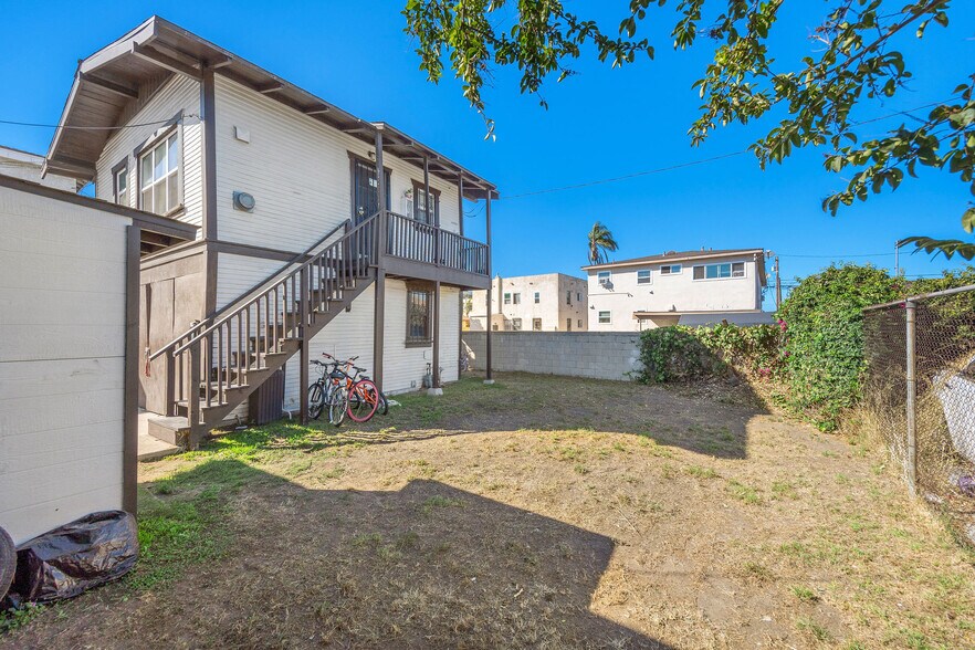 More Photos Of 817 E New York St, Long Beach Multifamily For Sale