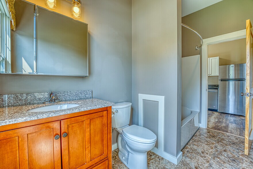 More Photos Of 2 Perkins Pl, Woodsville Apartments For Sale