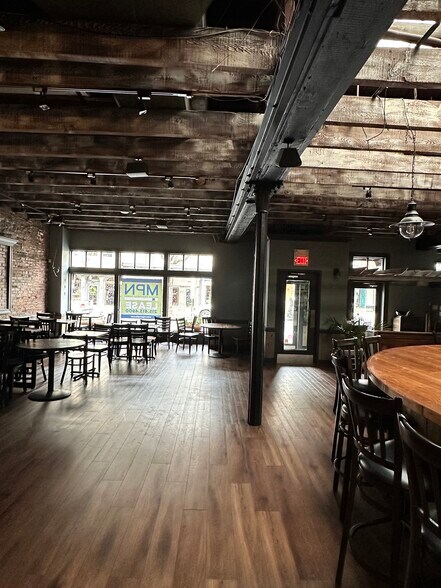 More Photos Of 4266 Main St, Philadelphia Restaurant For Lease