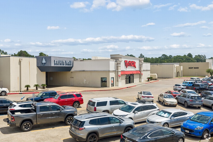 More Photos Of 4600 S Medford Dr, Lufkin General Retail For Sale