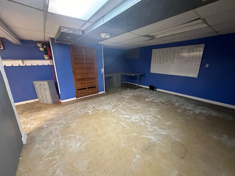 More Photos Of 1447 S 55th St, Kansas City Daycare Center For Sale