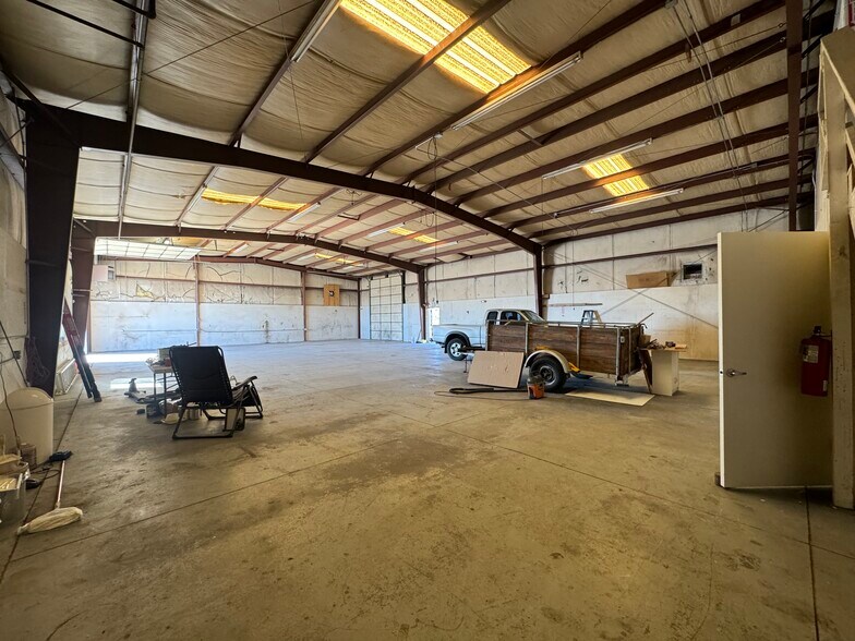 More Photos Of 8 Stokes Dr, Mound House Industrial For Lease