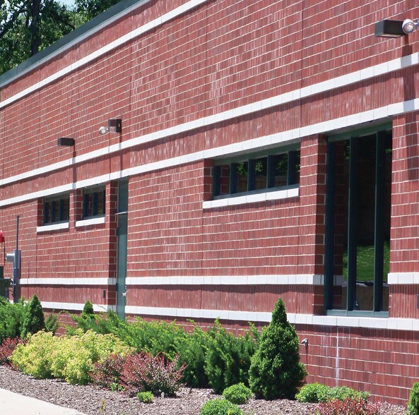 More Photos Of 211 W Ridge Rd, Griffith Office For Lease