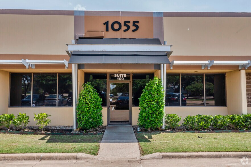 More Photos Of 1055 S Sherman St, Richardson Office For Lease