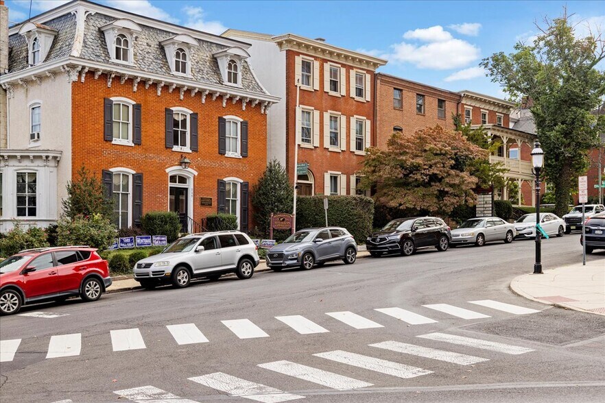 More Photos Of 152 N Main St, Doylestown Medical For Lease