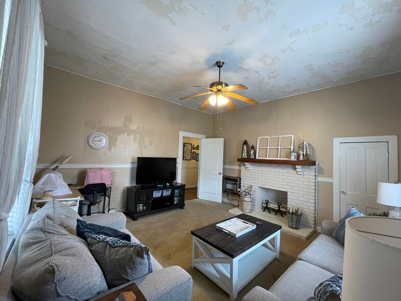 More Photos Of 10599 Highway 119, Alabaster Office Residential For Sale