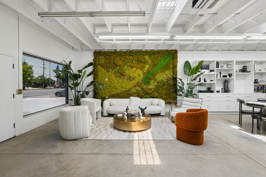 More Photos Of 8560 Venice Blvd, Los Angeles Storefront Retail Office For Sale