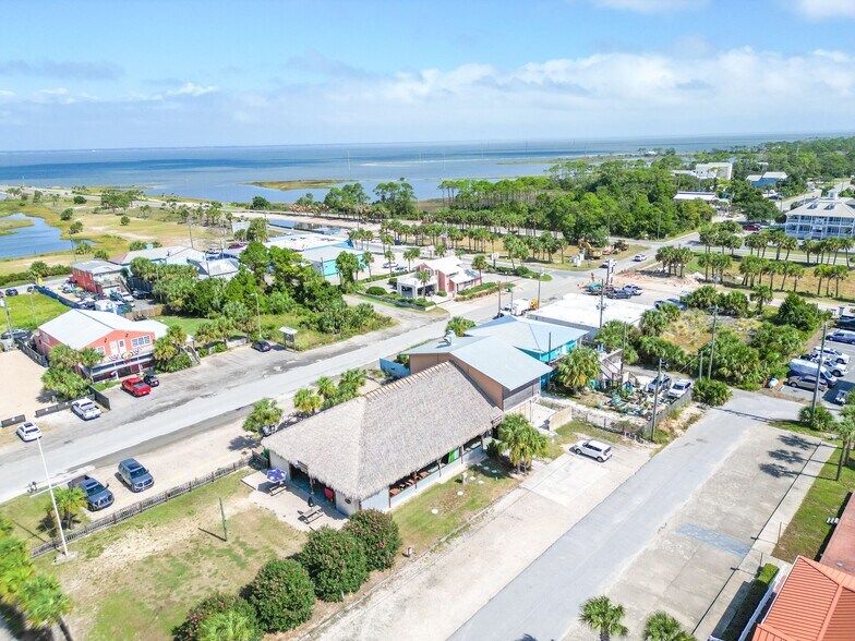 More Photos Of 36 W Pine Ave, Eastpoint Restaurant For Sale