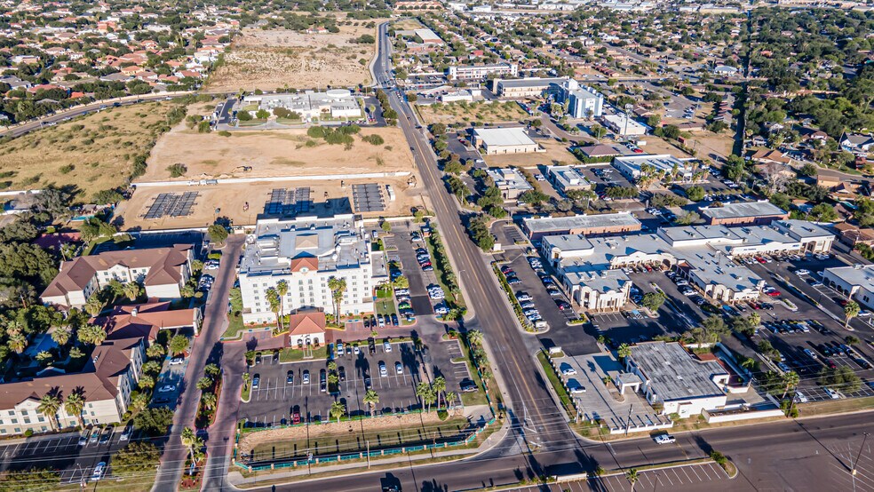 More Photos Of 221 Calle Del Norte, Laredo Land For Sale