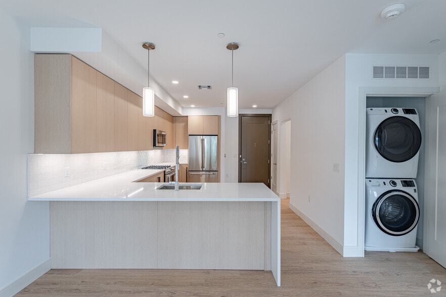 More Photos Of 545 S Livingston Ave, Livingston Apartments For Lease