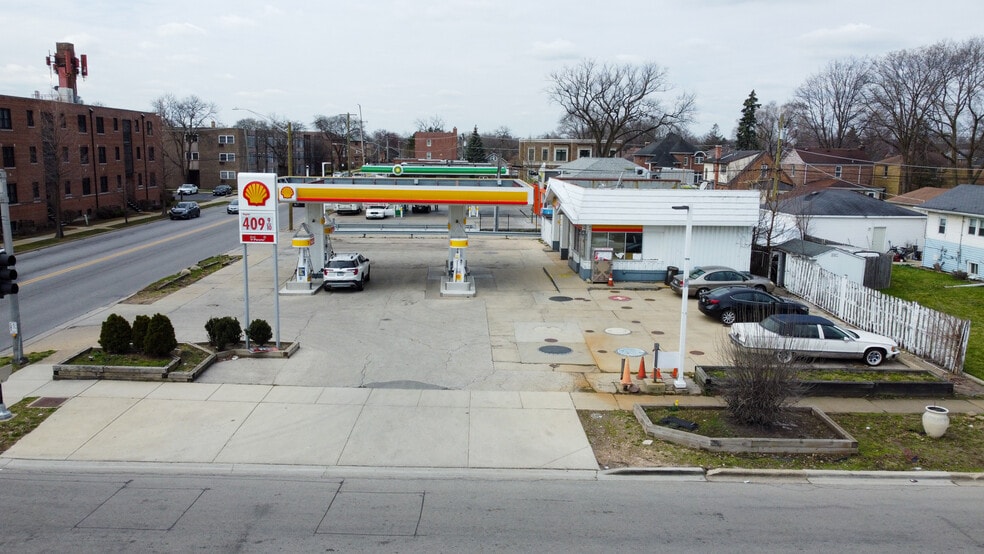 More Photos Of 1200 W Touhy Ave, Park Ridge Service Station For Sale