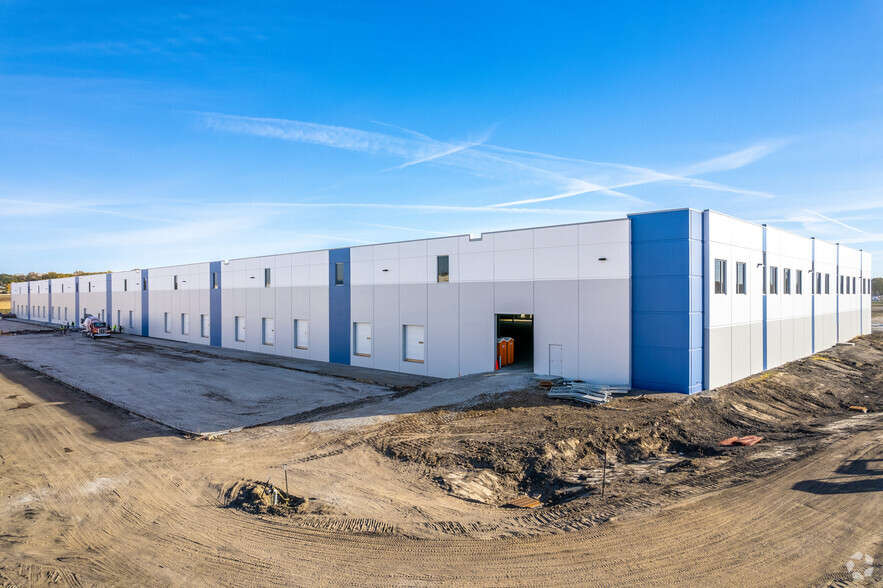 More Photos Of 900 E Broadway Ave, Des Moines Unknown For Lease