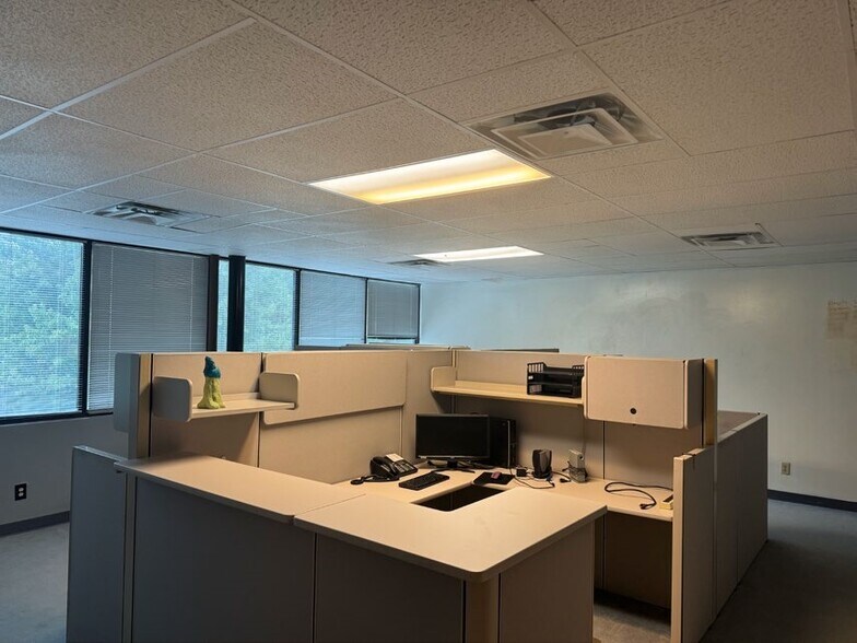 More Photos Of 255 French Landing Dr, Nashville Movie Radio TVStudio For Sale