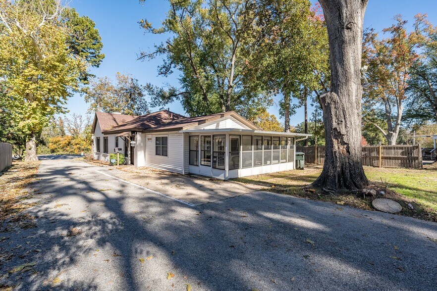 More Photos Of , Tyler Office For Sale