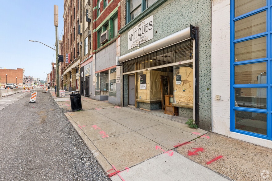 More Photos Of 1018 Fifth Ave, Pittsburgh Storefront Retail Residential For Sale