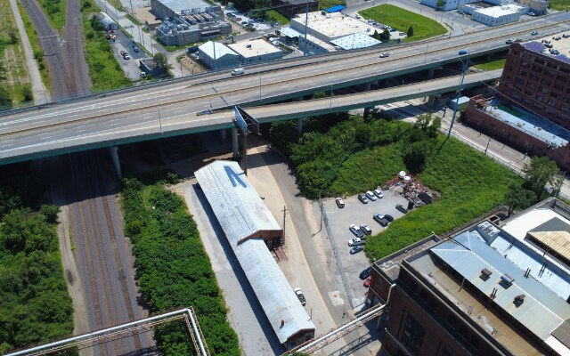 More Photos Of 500 E 1st St, Kansas City Warehouse For Sale