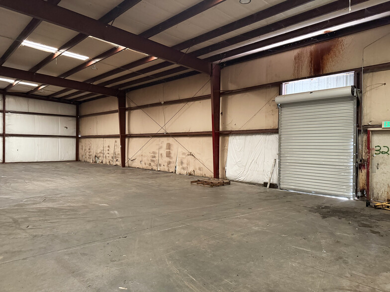 More Photos Of 9252 Canal Rd, Gulfport Industrial For Lease