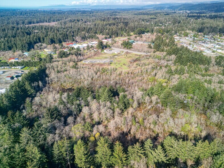 More Photos Of 645 Elk Valley Rd, Crescent City Warehouse For Sale