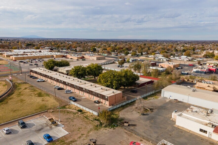 More Photos Of 1800 S Pennsylvania Ave, Roswell Apartments For Sale