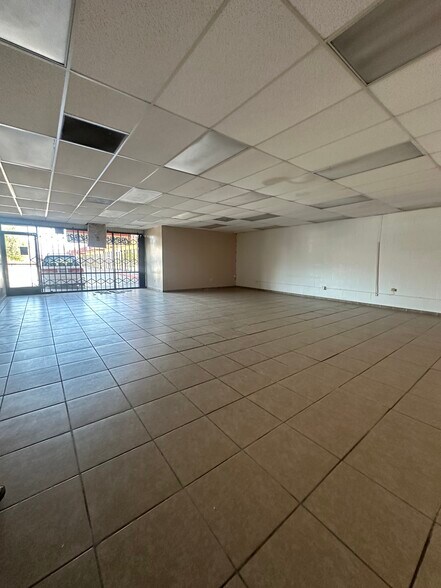 More Photos Of 2715 W Foothill Blvd, Rialto Unknown For Lease
