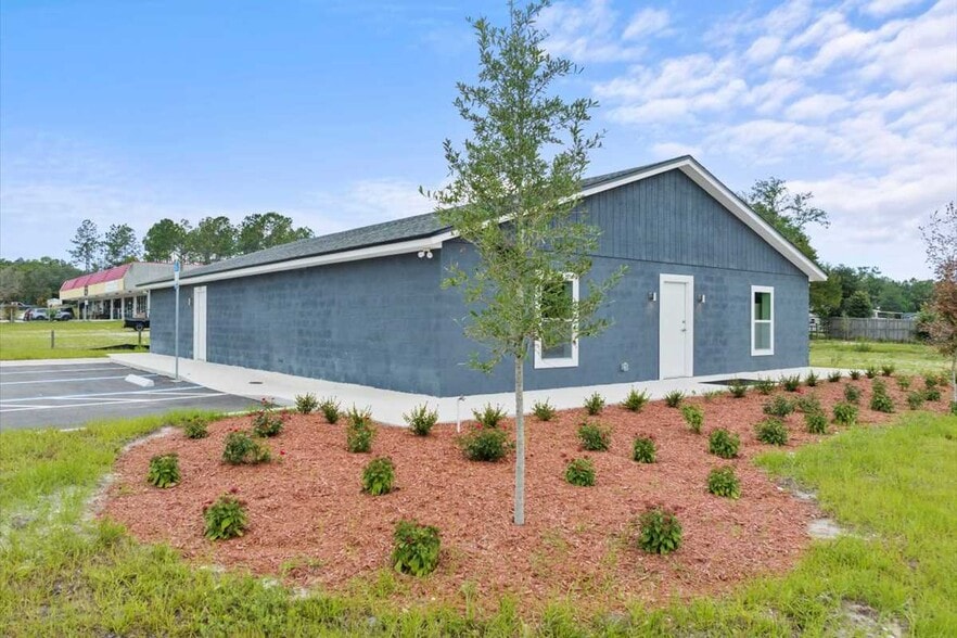 Primary Photo Of 4170 County Road 218, Middleburg Medical For Lease