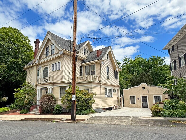 Primary Photo Of 1012 SW King Ave, Portland Office For Sale