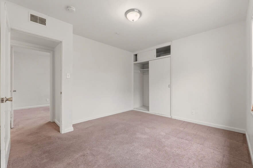 More Photos Of 24954 Cypress Ave, Hayward Multifamily For Sale