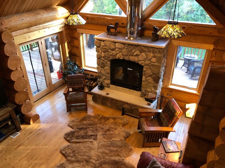 More Photos Of 465 Westover Rd, Two Harbors Specialty For Sale