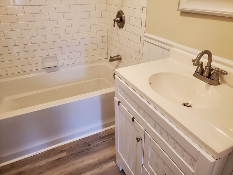 More Photos Of 1005 Chesapeake Ave, Chesapeake Office Residential For Sale